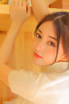 公交车上高冷小姐姐